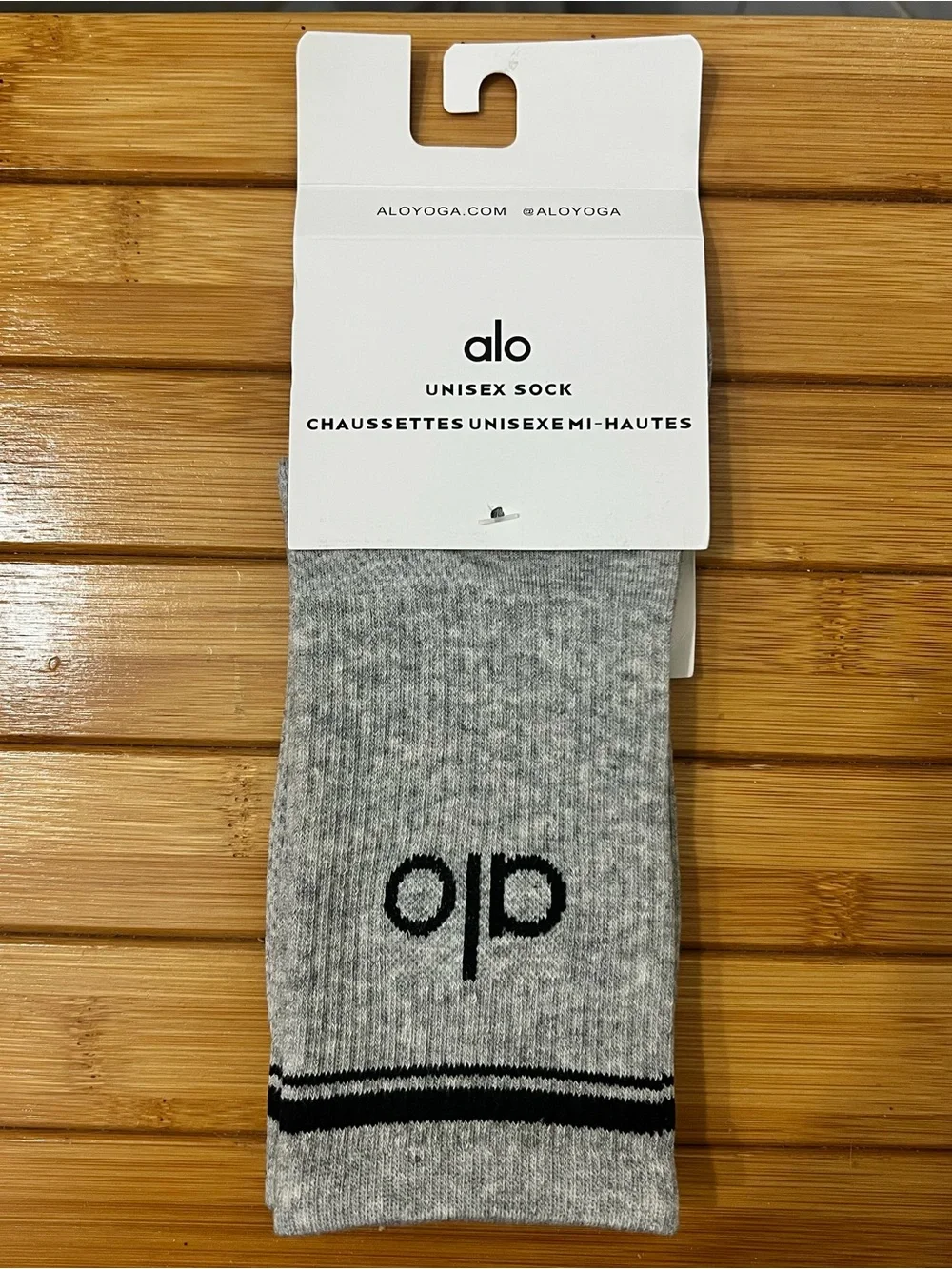 Alo Yoga Unisex Half Crew Throwback Socks S Gray Black Athleisure Casual